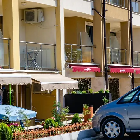 Silitur Ξενοδοχείο με διαμερίσματα 3*